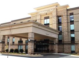 Hampton Inn Forsyth，位于福赛斯的酒店