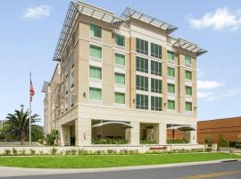 奥兰多/市中心南医疗中心汉普顿套房酒店 ，位于奥兰多安利中心附近的酒店