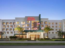 Hampton Inn & Suites Miami, Kendall, Executive Airport，位于肯代尔鲨鱼谷附近的酒店