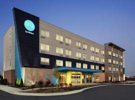 Tru By Hilton Milwaukee Brookfield，位于沃科夏的酒店