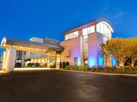 DoubleTree by Hilton Roseville Minneapolis，位于罗斯维尔的酒店
