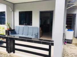 A Unique and Cozy WholeHouse in Babak Samal Island，位于Babak的酒店