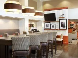 匹兹堡梅多兰兹希尔顿恒庭旅馆&套房酒店