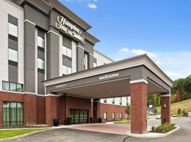 Hampton Inn & Suites Cranberry Township/Mars，位于蔓越莓乡的酒店