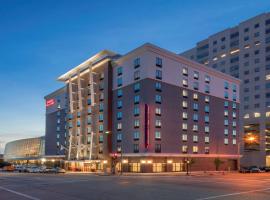 Hampton Inn & Suites Tulsa Downtown, Ok，位于塔尔萨Downtown Tulsa的酒店