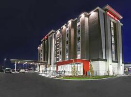 Hampton Inn Peterborough，位于彼得伯勒Chemong Lake附近的酒店