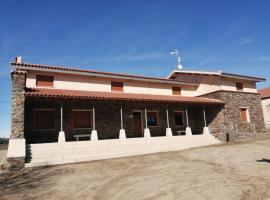 Albergue Villa de Salvatierra，位于Salvatierra de Tormes的酒店