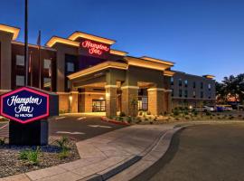 Hampton Inn Fresno Airport，位于弗雷斯诺的酒店