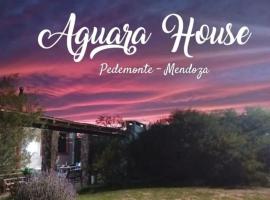 Aguara House Pedemonte Mendoza，位于门多萨的木屋