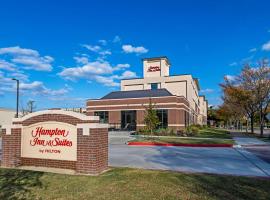 Hampton Inn & Suites Keller Town Center