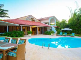 Sunny Vacation Villa No 93，位于San Rafael del Yuma的别墅