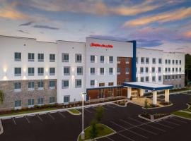 Hampton Inn & Suites Lexington，位于列克星敦的酒店