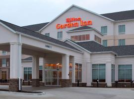 Hilton Garden Inn Cedar Falls Conference Center，位于锡达福尔斯加拉格尔布鲁多恩表演艺术中心附近的酒店