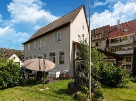 Cosy apartment with sauna in the Black Forest，位于内卡河畔苏尔茨的低价酒店