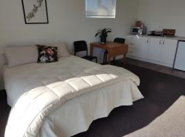 Studios On Carroll - ex Ferry Hotel