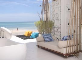 Adika - The beachfront Loft，位于恰洛克拉姆的海滩酒店