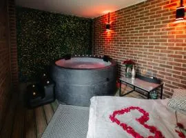 Casa Amor - Kinky Hotel UK