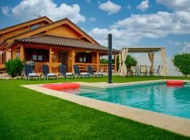 Madera y Miel Casa Rural con niños en Puy du Fou