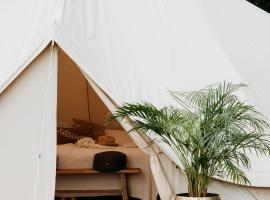 Glamping Erve Hasselo，位于福尔登的酒店