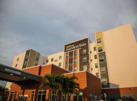 Hilton Garden Inn Tampa Suncoast Parkway，位于鲁兹的带泳池的酒店