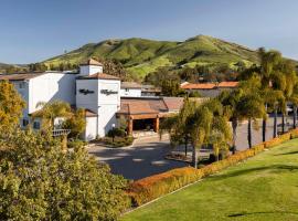 The Wayfarer San Luis Obispo, Tapestry Collection by Hilton，位于圣路易斯-奥比斯保San Luis Obispo County Regional Airport - SBP附近的酒店