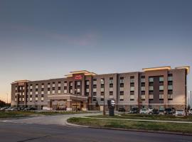 Hampton Inn & Suites-Wichita/Airport, KS，位于威奇托中大陆机场 - ICT附近的酒店