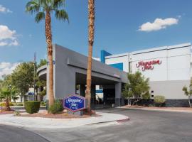 拉斯维加斯萨默林假日酒店，位于North Las Vegas Airport - VGT附近的酒店