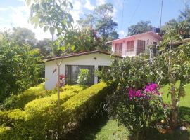 Cabaña Campestre Santa Helena，位于乔阿奇的酒店