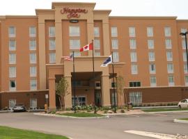 诺斯贝希尔顿汉普顿酒店，位于北湾Canadian Forces Base North Bay附近的酒店
