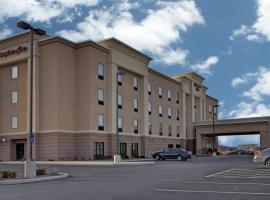 迪法恩斯希尔顿恒庭酒店，位于迪法恩斯的酒店