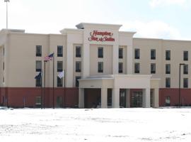 怀尔德汉普顿套房酒店 ，位于Wilder辛辛那提市（伦肯场）机场 - LUK附近的酒店