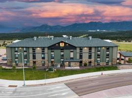 My Place Hotel-Colorado Springs,CO，位于科罗拉多斯普林斯的酒店