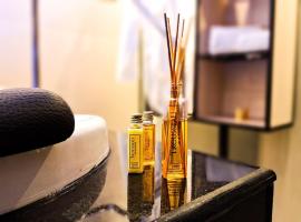 eSuites Virg&iacute;nia Luxemburgo，位于贝洛奥里藏特的带泳池的酒店