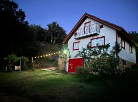 Casa rural La Frambuesa，位于加拉罗萨的度假屋