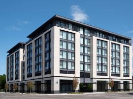 Holman Riverfront Park Hotel Salem, Tapestry By Hilton，位于塞勒姆的酒店