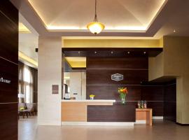 汉普顿希尔顿思劳阿罗普墨西哥酒店，位于锡劳的酒店