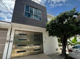 Casa moderna climatizada en Tuxtla Gutiérrez，位于图斯特拉古铁雷斯的酒店