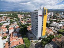 Hampton By Hilton Cucuta，位于库库塔Parque La Mesera附近的酒店