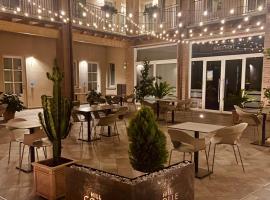 HILL COLLE - camere & bistrot，位于埃尔布斯科的酒店