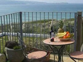 Mermaid - Pet Friendly Self Catering Holiday Cottage Hayle