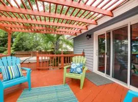 Pet-Friendly Reno Hideaway with Private Hot Tub!