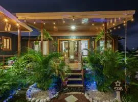 Arenal Tiny Houses - STAR