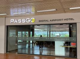PassGo Digital Airport Terminal 2 Soekarno Hatta，位于Rawabagol的胶囊旅馆