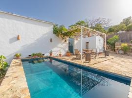 Casa CORTIJO con piscina privada，位于塔里法的乡村别墅