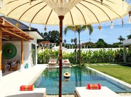 Balinese Pool-Villa Kolada, 4 Beds, Maenam, Koh Samui，位于班泰的酒店