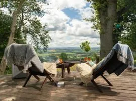 Tilbury Shepherd Huts with Hot Tubs & Holiday Cottages with no Hot Tubs