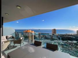 Luxury apartment Residencial Sunset Drive - Benidorm, España，位于贝尼多姆的带按摩浴缸的酒店