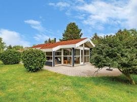 Cozy Home In Sklskr With Kitchen，位于Skælskør的酒店