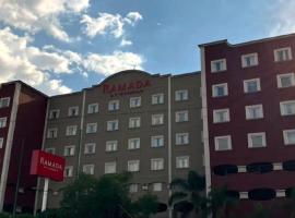 Ramada by Wyndham Ciudad de Mexico Perinorte，位于墨西哥城Tlalnepanlta de Baz的酒店