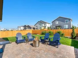 Mead Vacation Rental Fenced Backyard and Fire Pit!